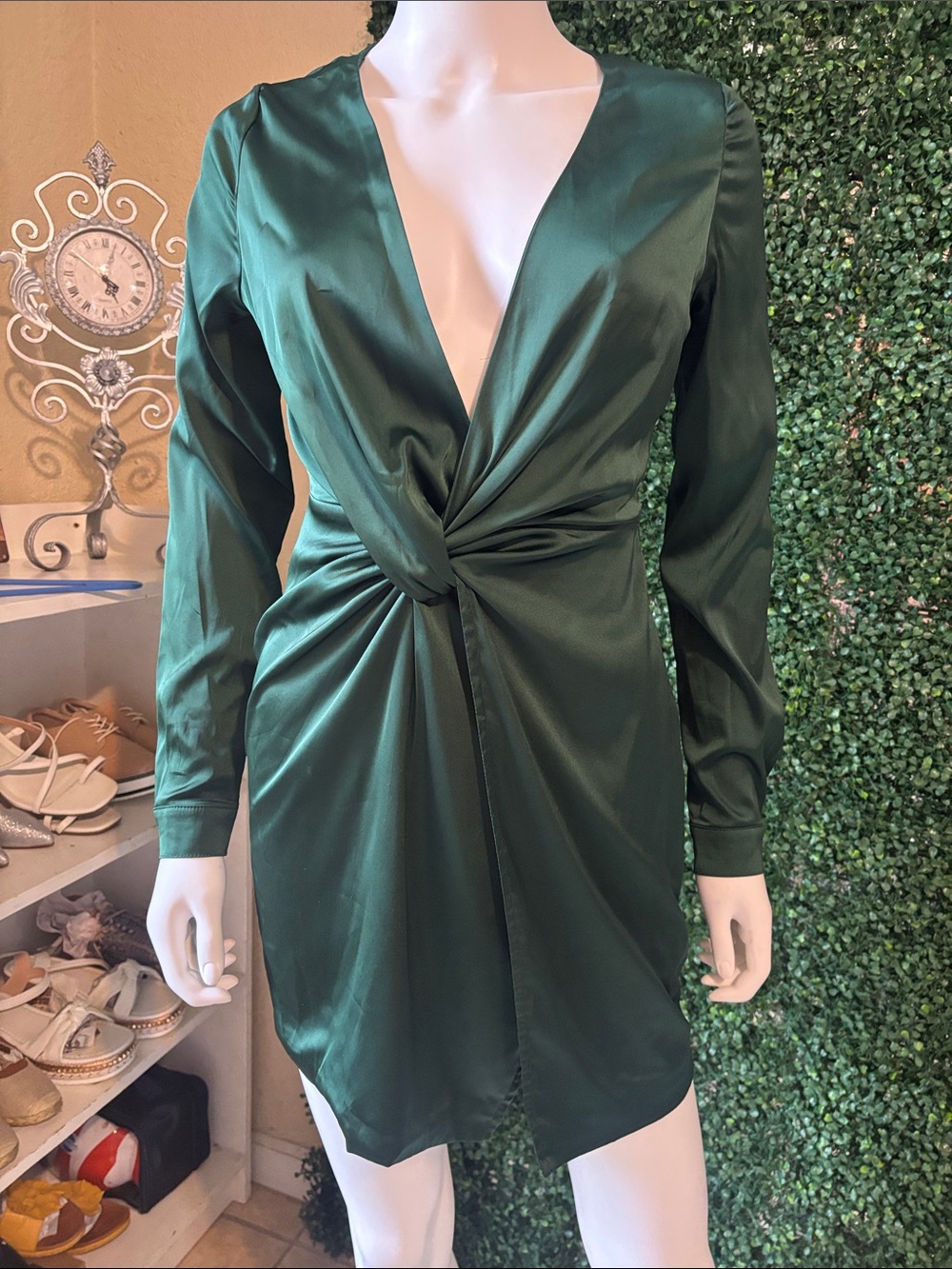 Fashion Nova Emerald Green Twist-Front Long Sleeve Mini Dress